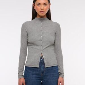 Abercrombie & Fitch Women's Gray Long-Sleeve Mockneck Button-Through Top xsmall